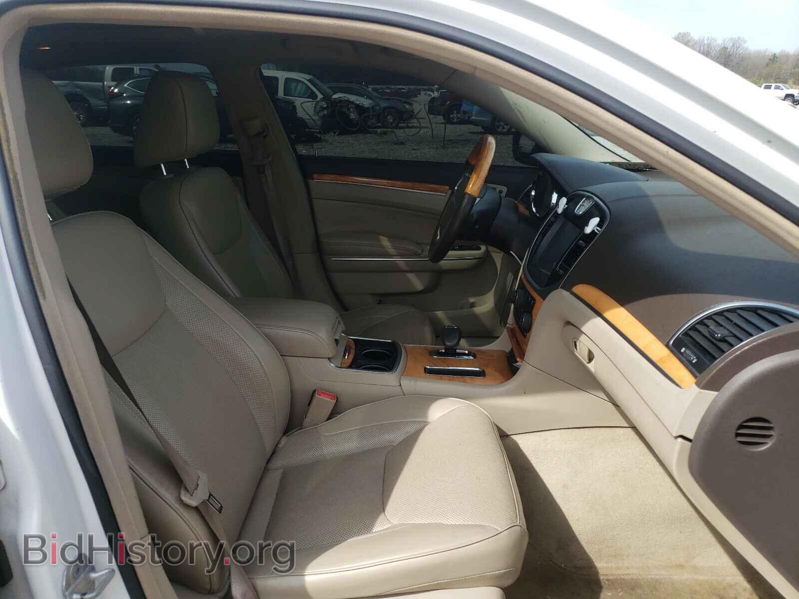 2012 CHRYSLER 300 - VIN: 2C3CCAHG9CH184189 - Фото 5