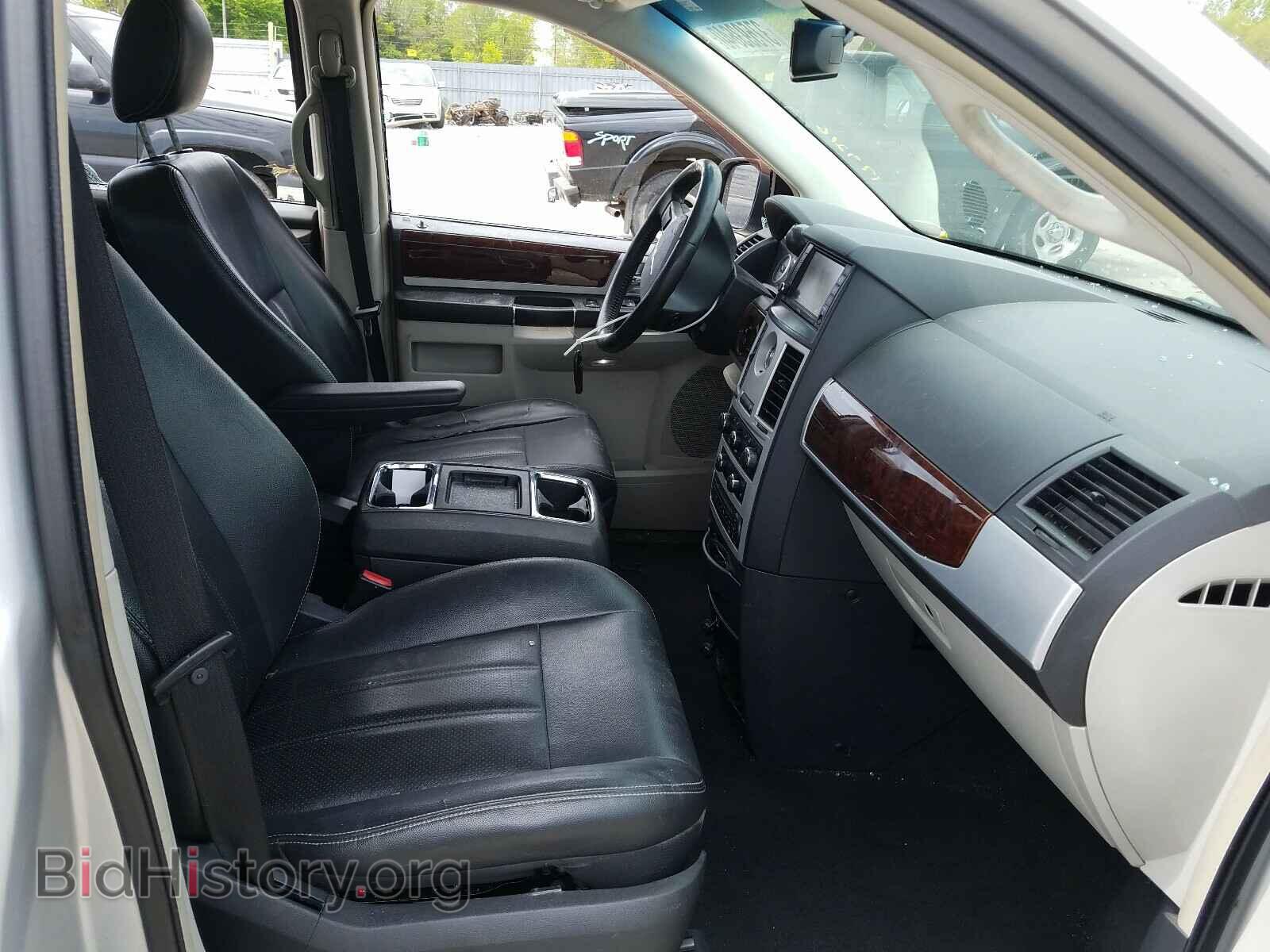 2009 CHRYSLER MINIVAN - VIN: 2A8HR54189R654376 - Фото 5