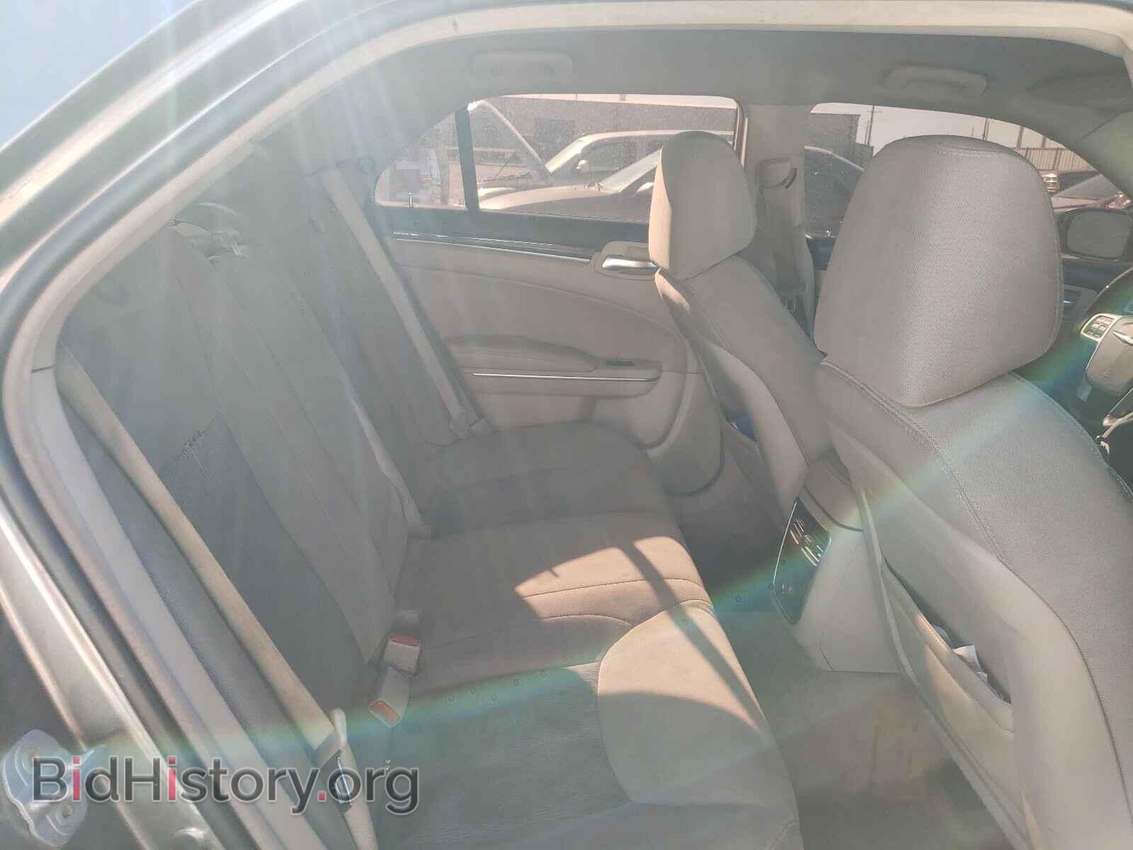 2012 CHRYSLER 300 - VIN: 2C3CCAAG6CH225078 - Фото 6