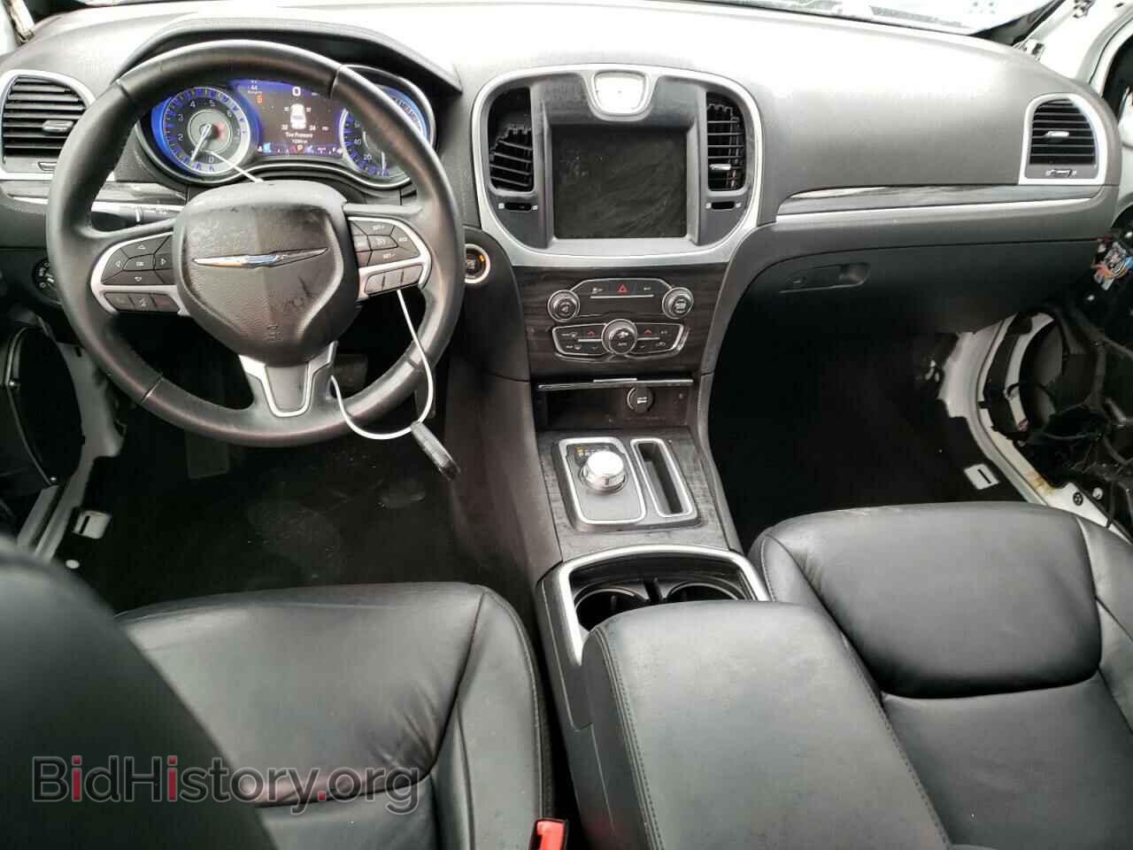 2016 CHRYSLER 300 - VIN: 2C3CCAAG9GH189456 - Фото 8