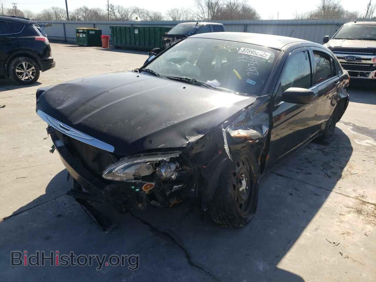 2011 CHRYSLER 200 - VIN: 1C3BC4FB2BN543151 - Фото 2
