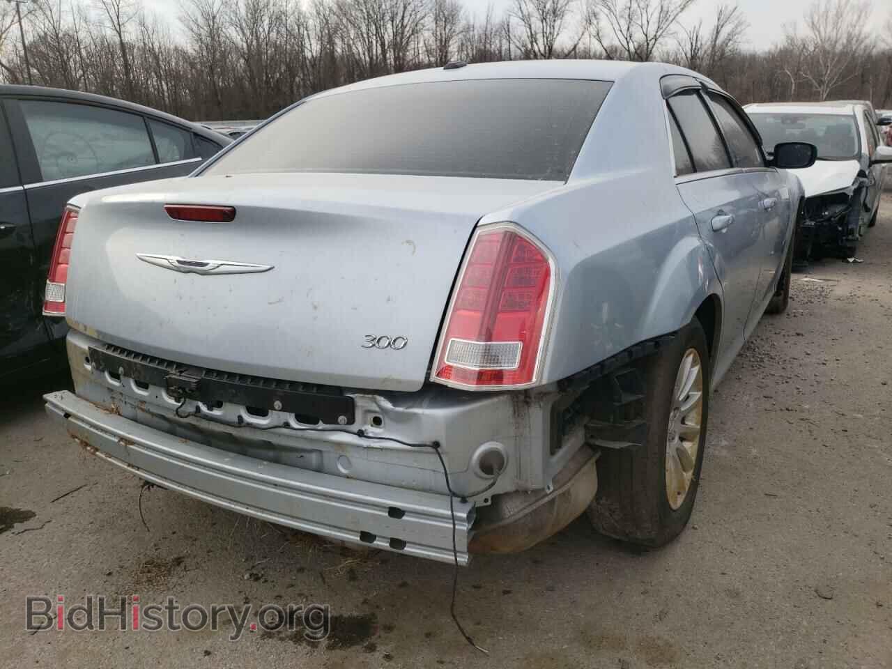 2013 CHRYSLER 300 - VIN: 2C3CCAAG1DH632095 - Фото 4