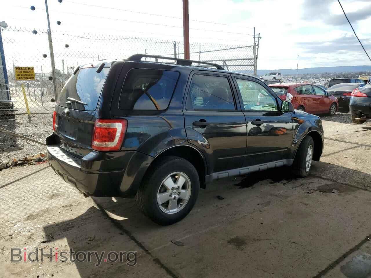 2011 FORD ESCAPE - VIN: 1FMCU9D77BKC59228 - Фото 3