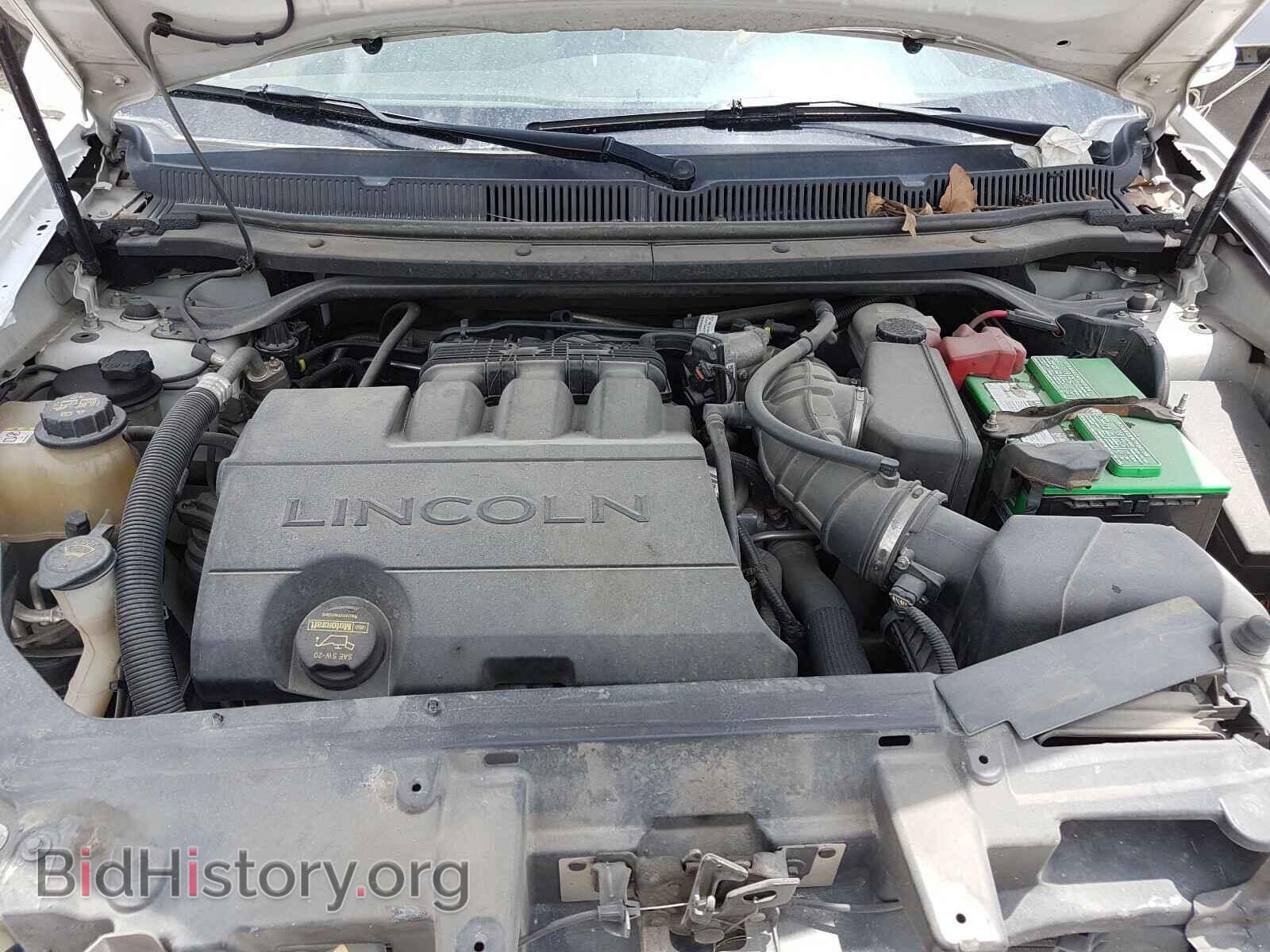 2011 LINCOLN MKT - VIN: 2LMHJ5FR3BBJ50821 - Photo 7