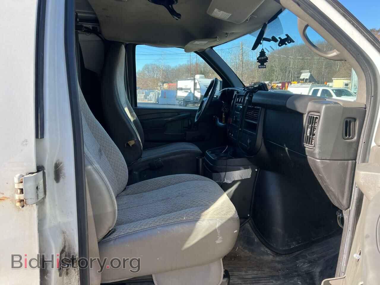 2010 GMC SAVANA - VIN: 1GTUHAD43A1142433 - Фото 5
