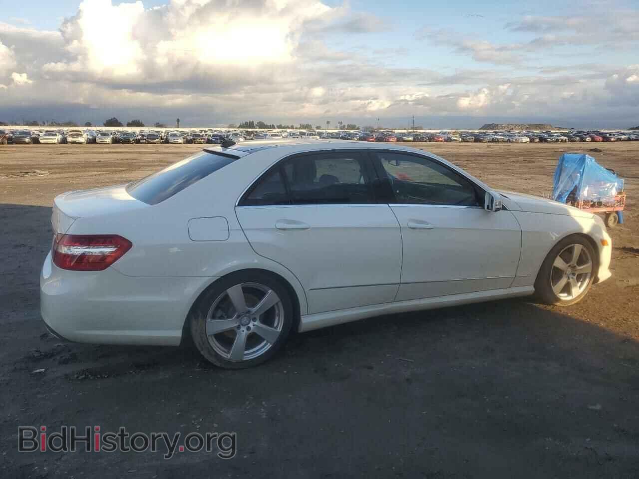 2011 MERCEDES-BENZ E-CLASS - VIN: WDDHF5GB5BA325963 - Фото 3