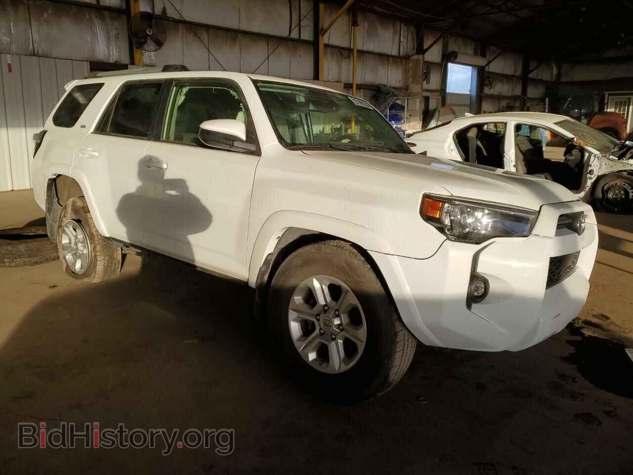 2021 TOYOTA 4RUNNER - VIN: JTEEU5JRXM5233151 - Фото 4