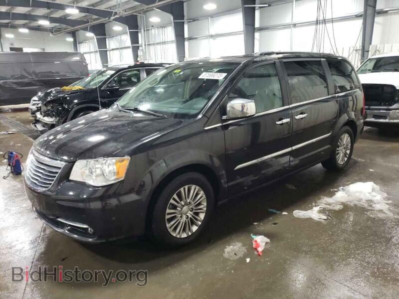 2016 Chrysler MINIVAN Town & COU (VIN 2C4RC1CG5GR191444) — photo 1 of 13, Copart, damage: rear end