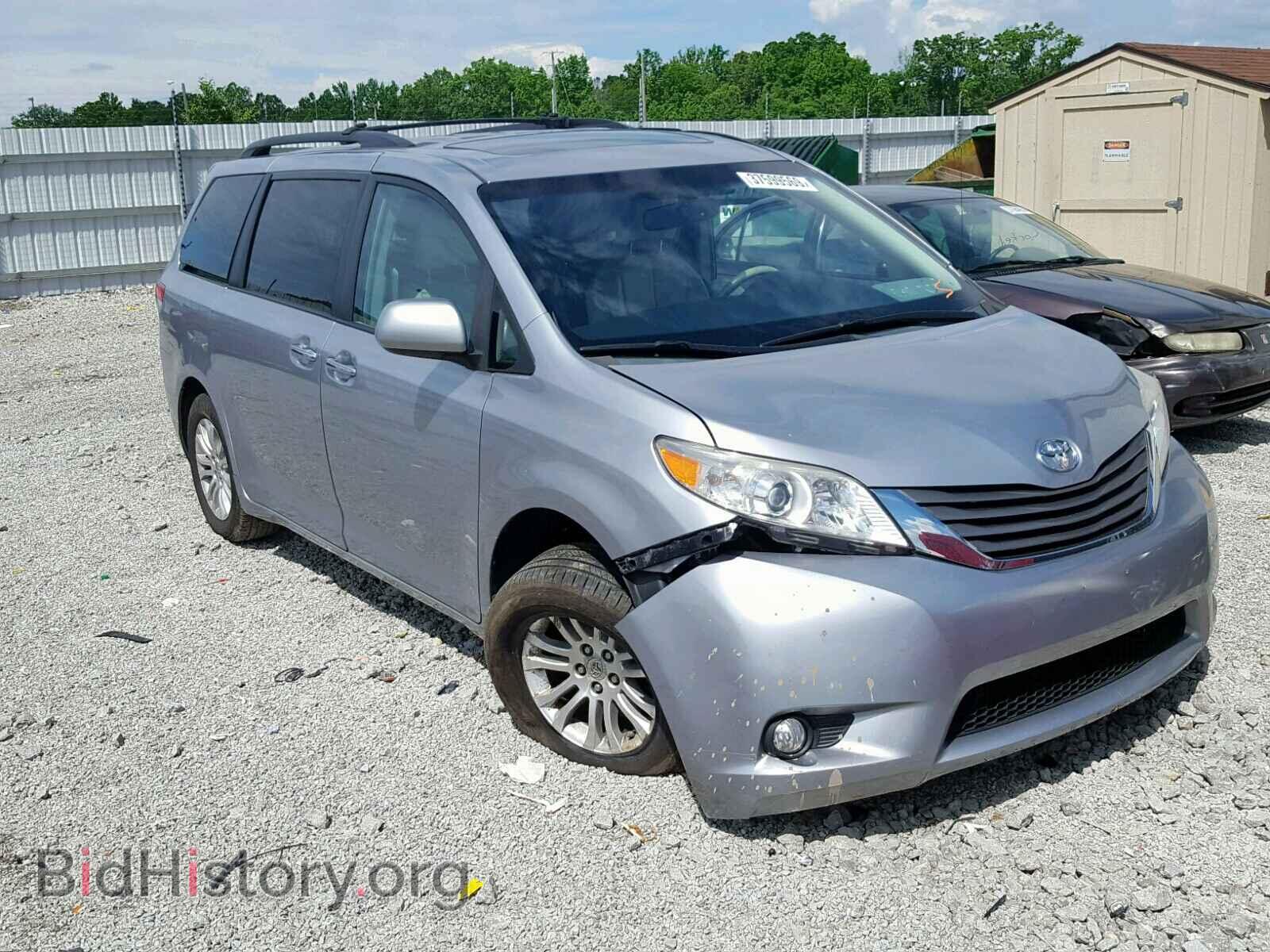 Photo 5TDYK3DC6CS209604 - TOYOTA SIENNA XLE 2012