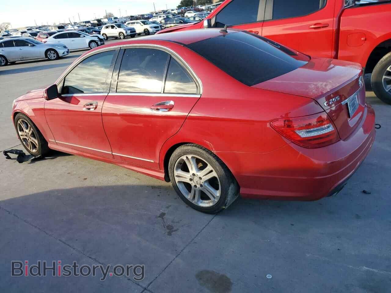 2014 MERCEDES-BENZ C-CLASS - VIN: WDDGF4HB0EA942079 - Фото 2