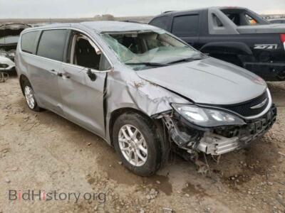 2020 Chrysler MINIVAN Voyager LX, silver — VIN 2C4RC1DGXLR260511, Copart