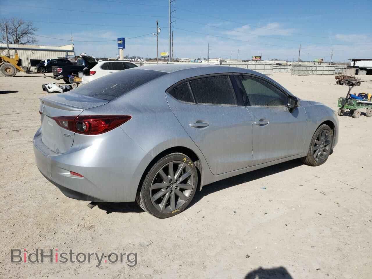2018 MAZDA 3 - VIN: 3MZBN1V34JM198791 - Фото 3