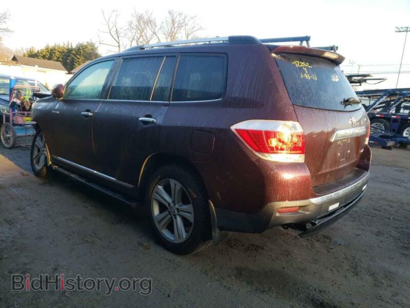2013 Toyota HIGHLANDER (VIN 5TDDK3EH8DS245756) — фото 2 из 13