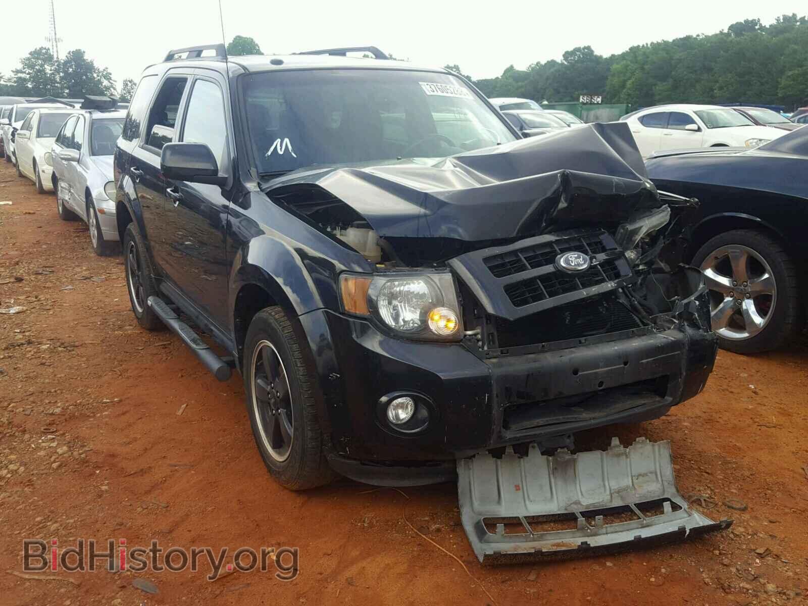 Фотография 1FMCU0DG6BKA96812 - FORD ESCAPE 2011