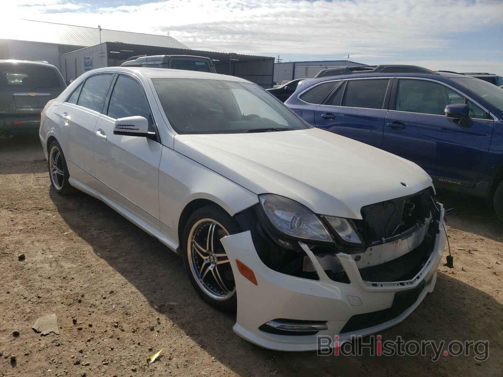 Photo WDDHF8JB5DA681875 - MERCEDES-BENZ E CLASS 2013