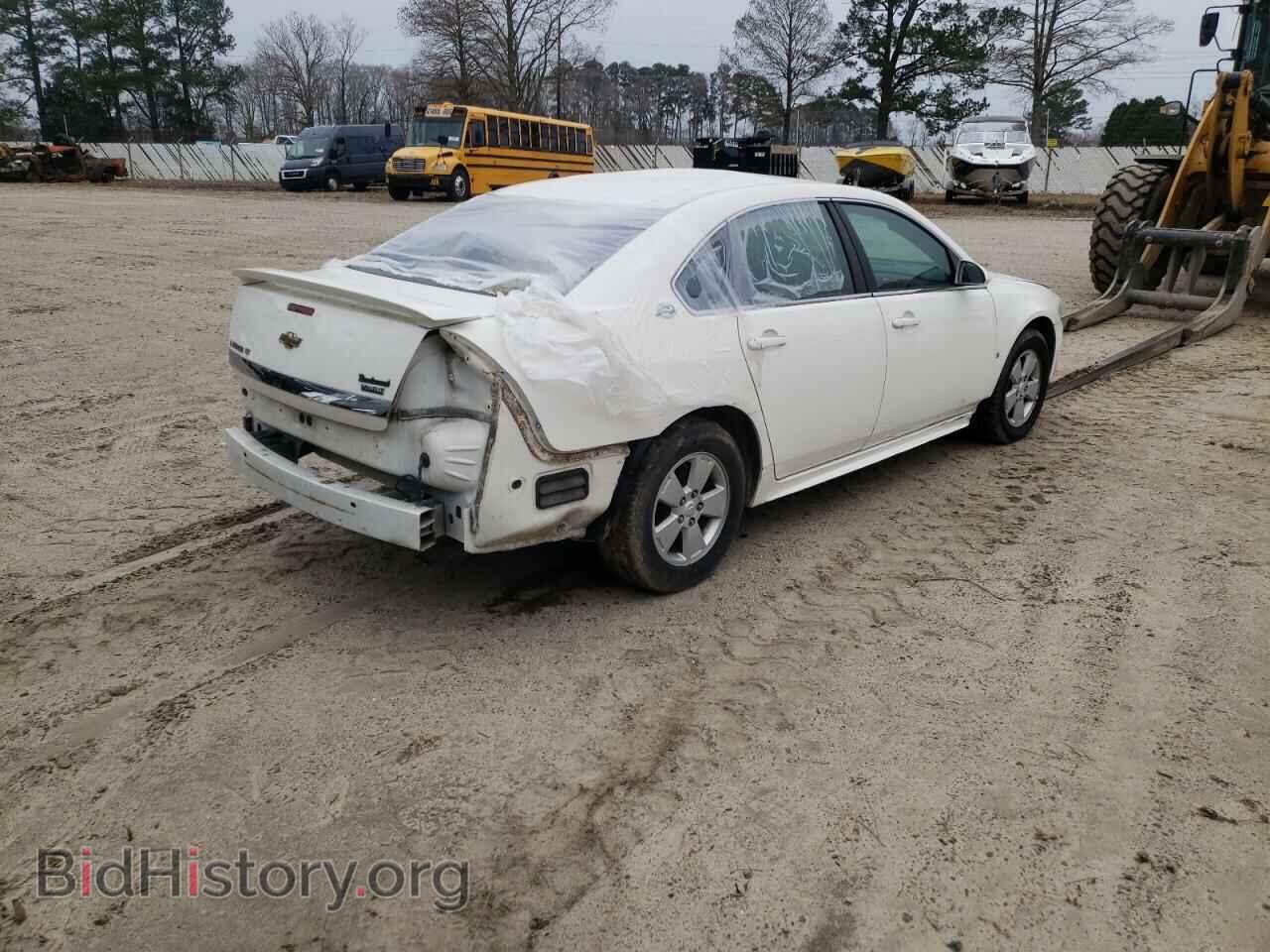 2009 CHEVROLET IMPALA - VIN: 2G1WT57K291131737 - Фото 4