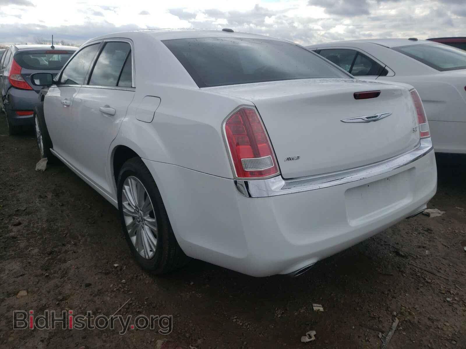 2013 CHRYSLER 300 - VIN: 2C3CCARG3DH633981 - Фото 3
