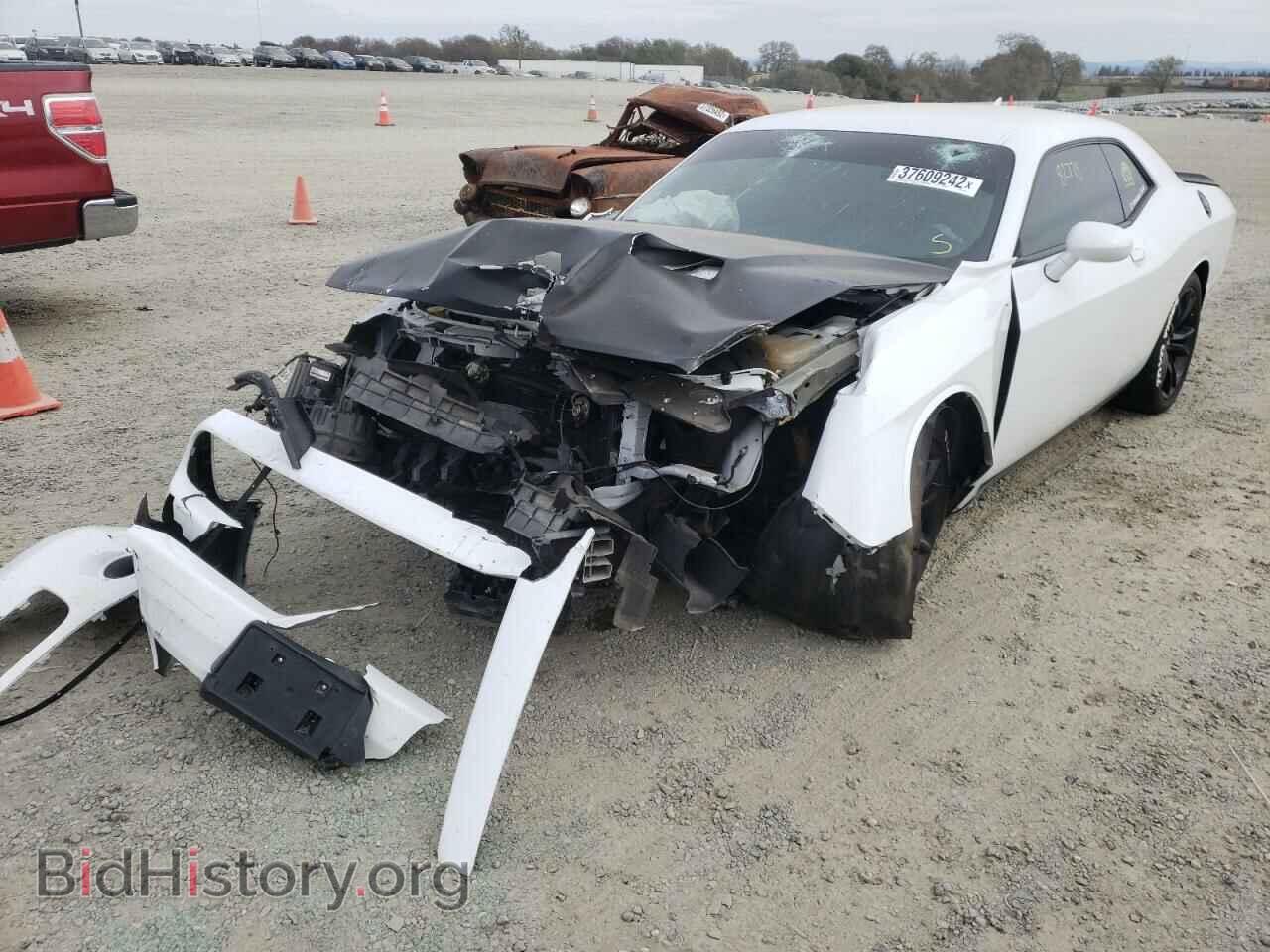 2018 DODGE CHALLENGER - VIN: 2C3CDZAG2JH111071 - Фото 2