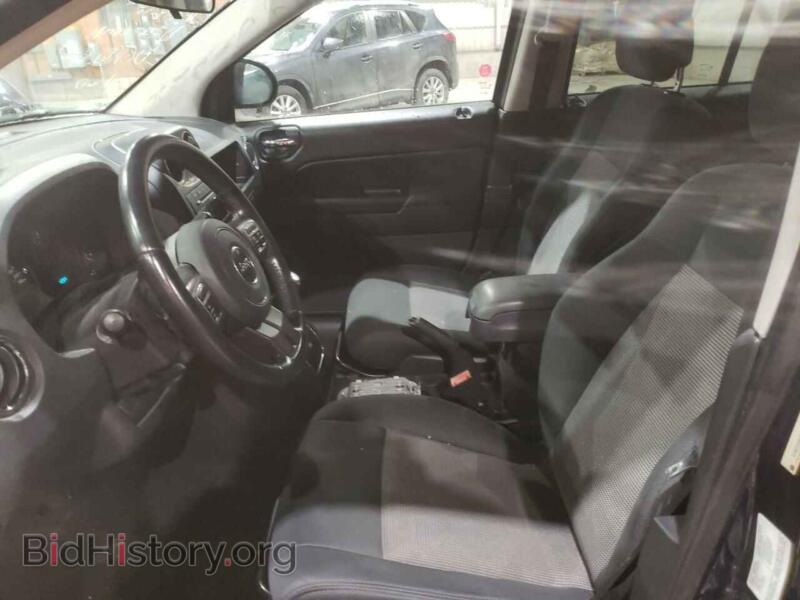 2012 Jeep COMPASS (VIN 1C4NJDAB6CD648112) — photo 7 of 12