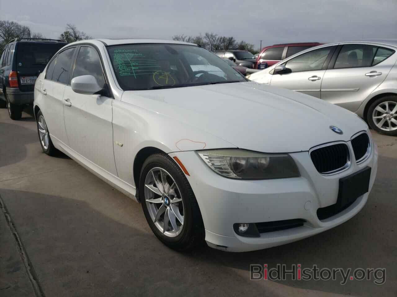 Photo WBAPH7G52ANM49960 - BMW 3 SERIES 2010