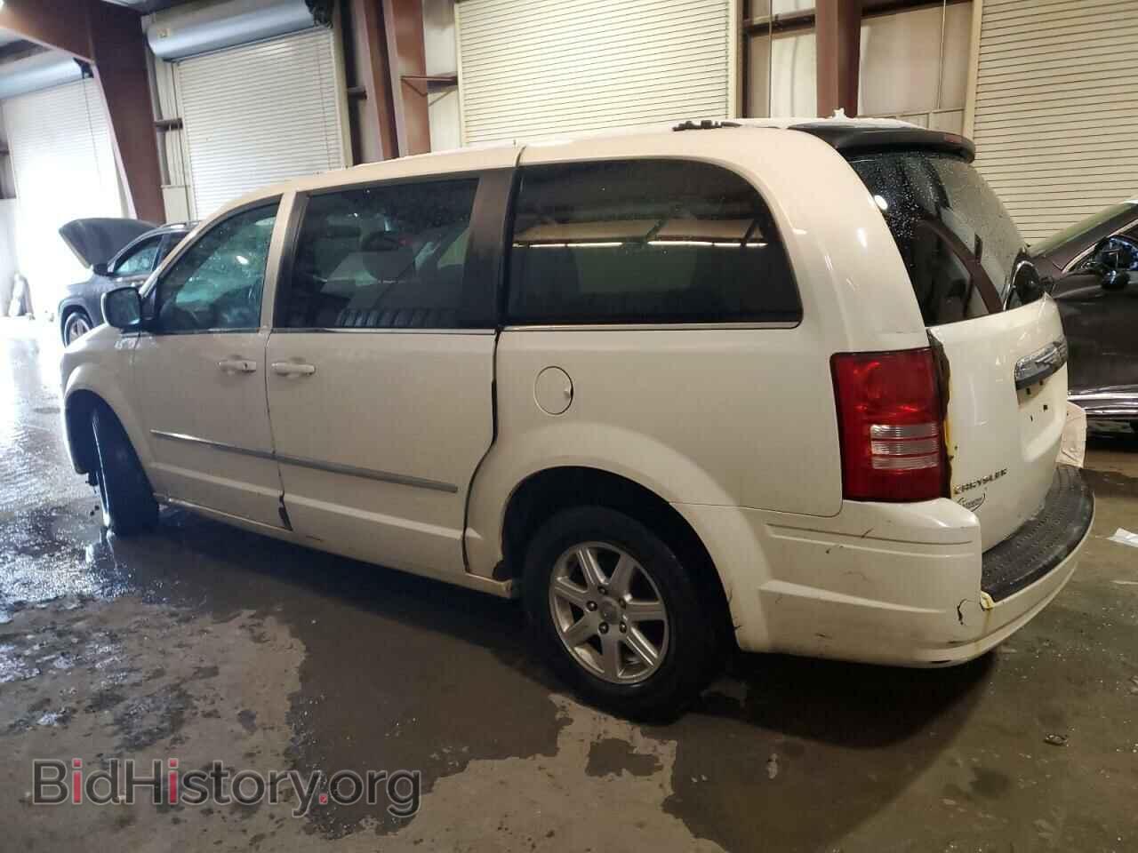 2010 CHRYSLER MINIVAN - VIN: 2A4RR5D18AR176339 - Photo 2