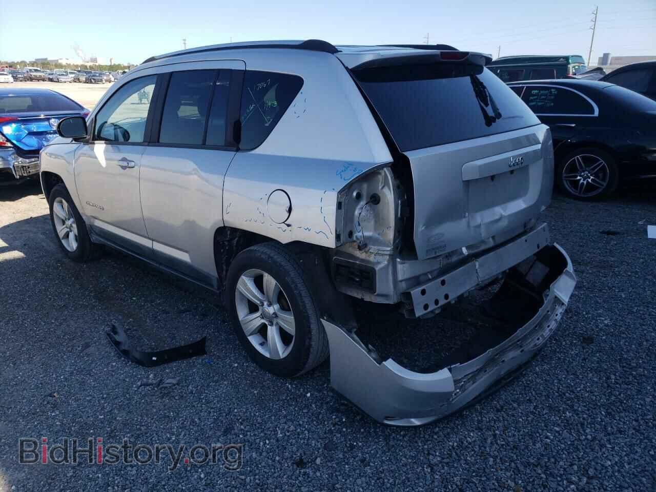 2011 JEEP COMPASS - VIN: 1J4NT1FA4BD230424 - Photo 2
