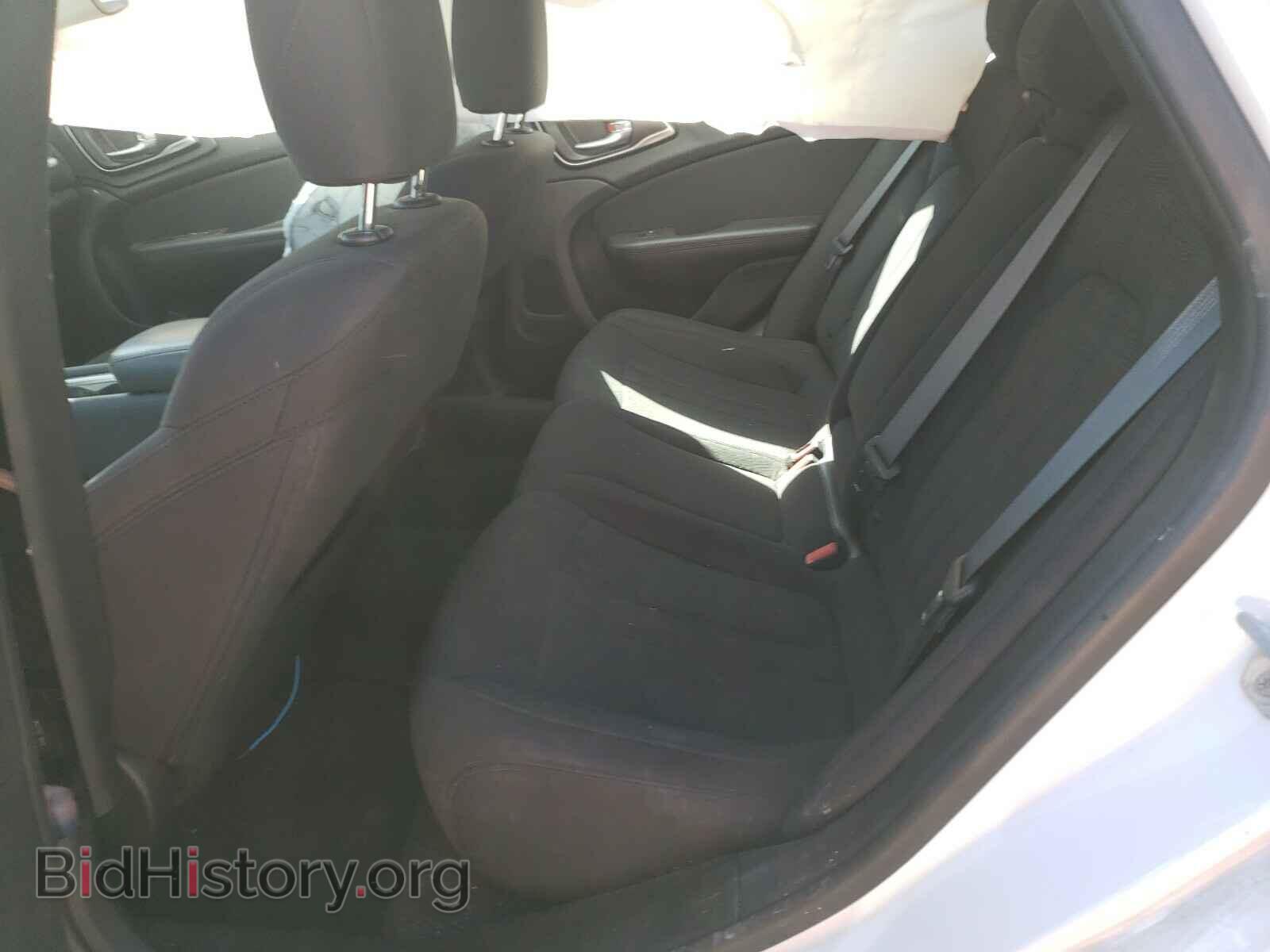 2015 CHRYSLER 200 - VIN: 1C3CCCAB5FN555838 - Фото 6