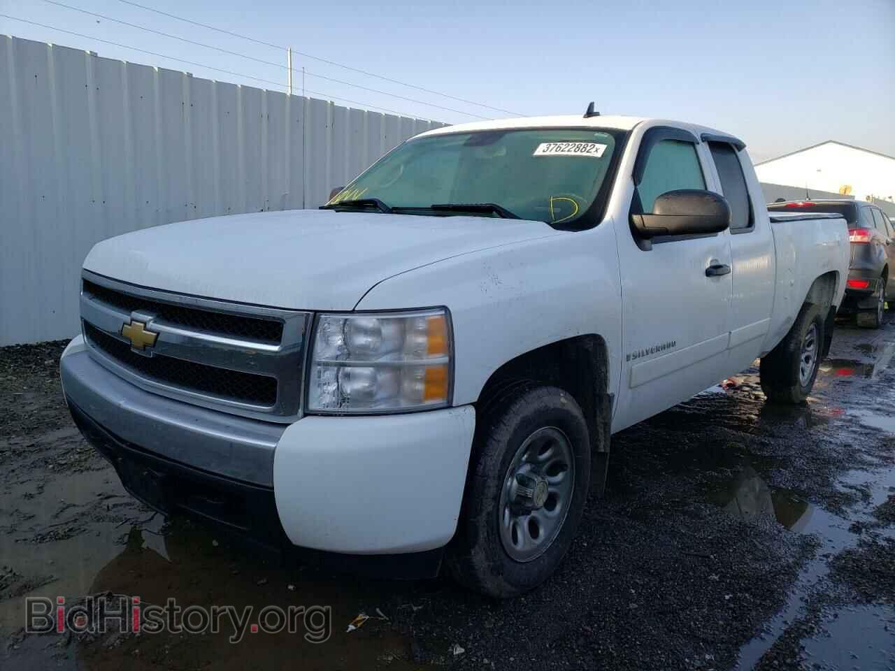 2007 CHEVROLET SILVERADO - VIN: 2GCEC19CX71576824 - Фото 2