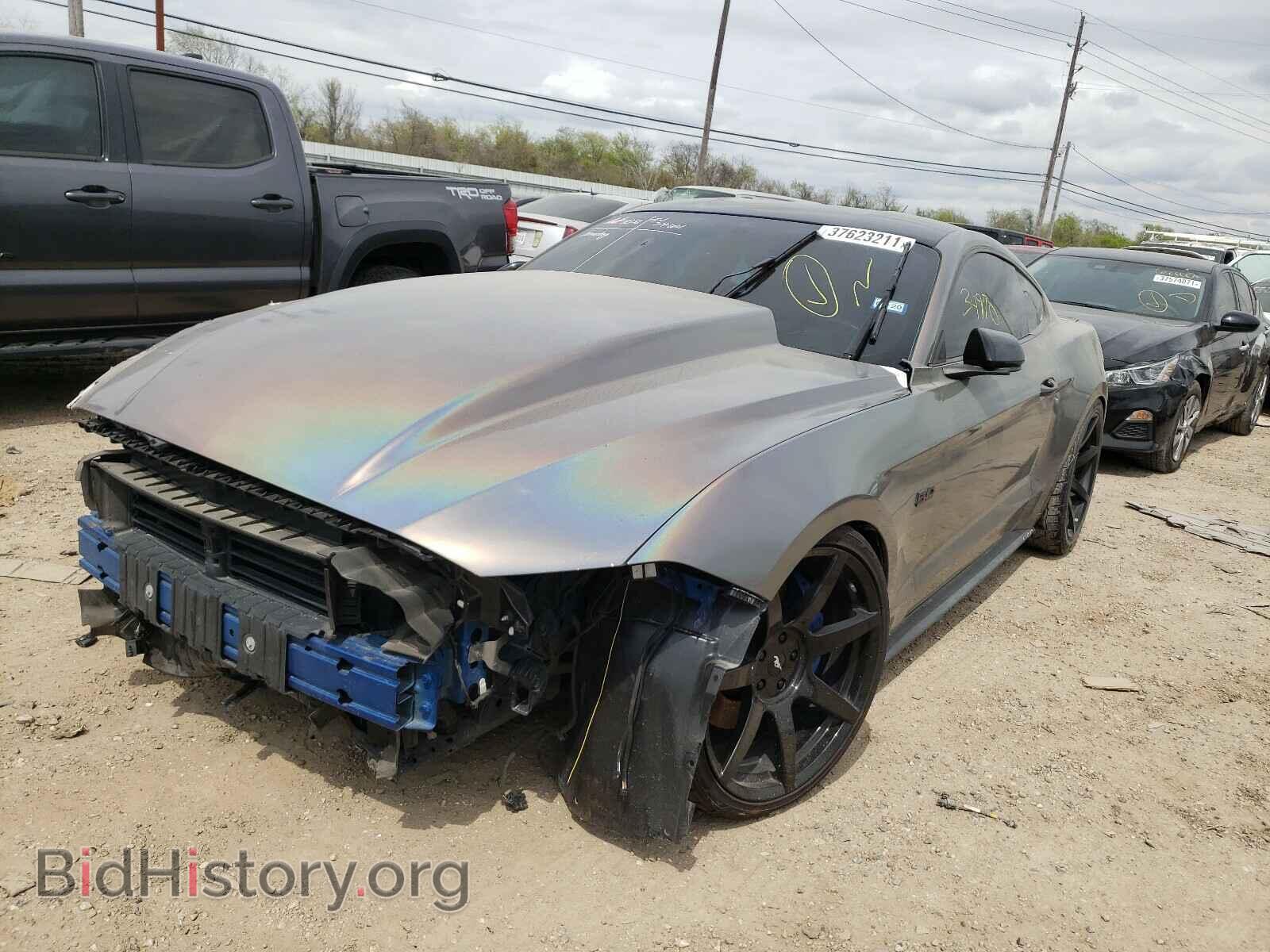 2018 FORD MUSTANG - VIN: 1FA6P8CF7J5175697 - Фото 2