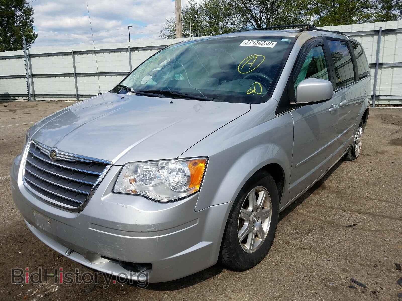 2008 CHRYSLER MINIVAN - VIN: 2A8HR54P38R822489 - Фото 2