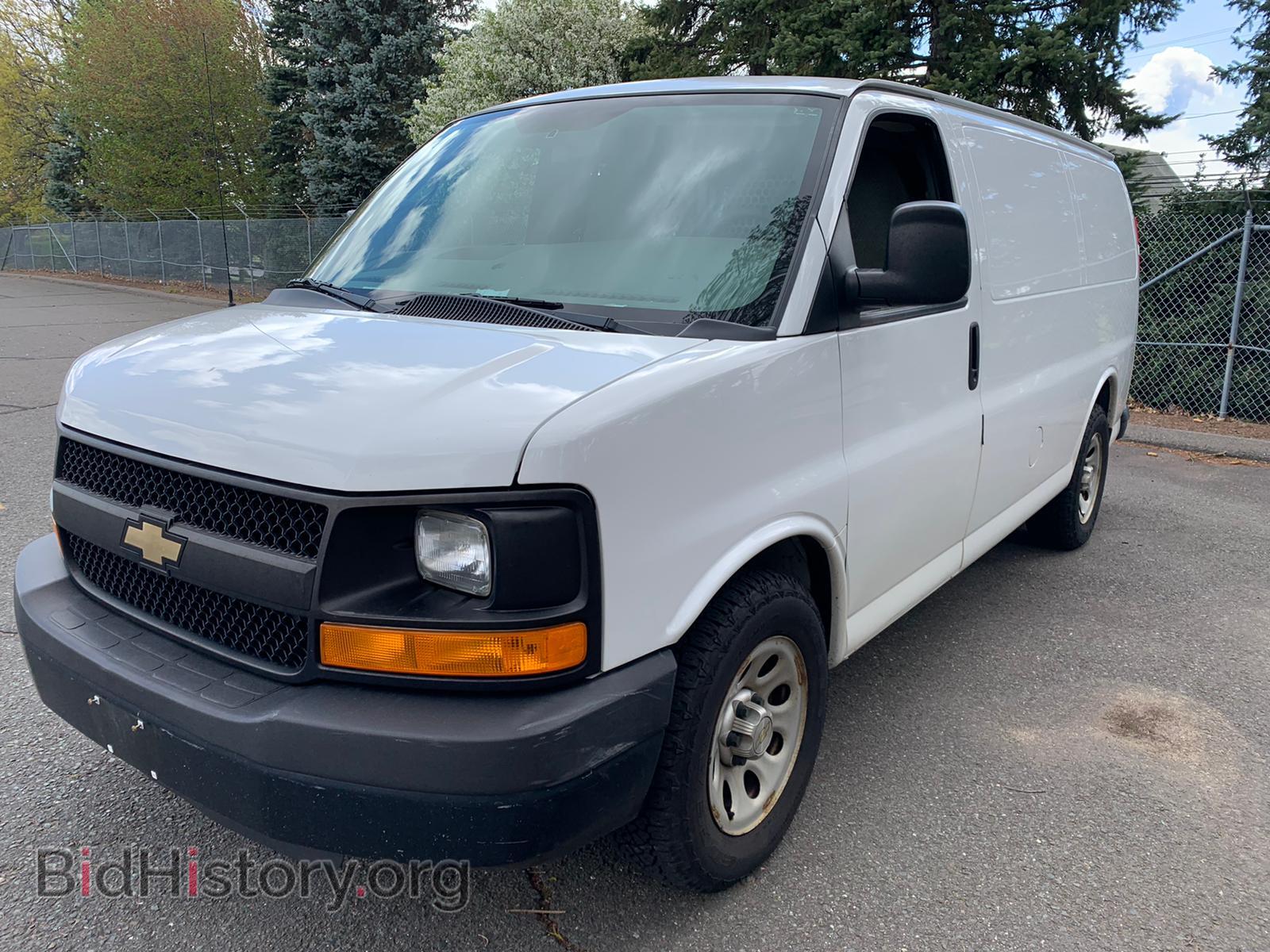 2013 CHEVROLET EXPRESS - VIN: 1GCSGAFX2D1160783 - Фото 2