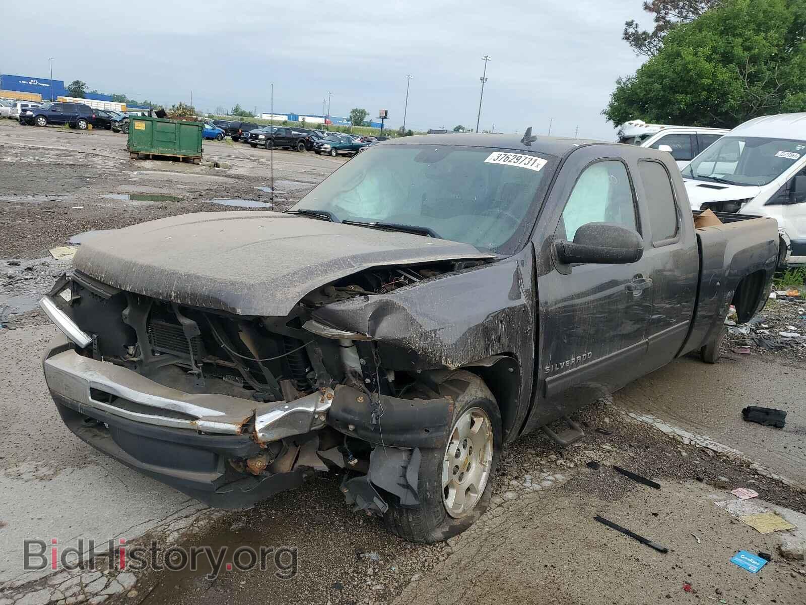 2011 CHEVROLET SILVERADO - VIN: 1GCRCSE07BZ240342 - Фото 2