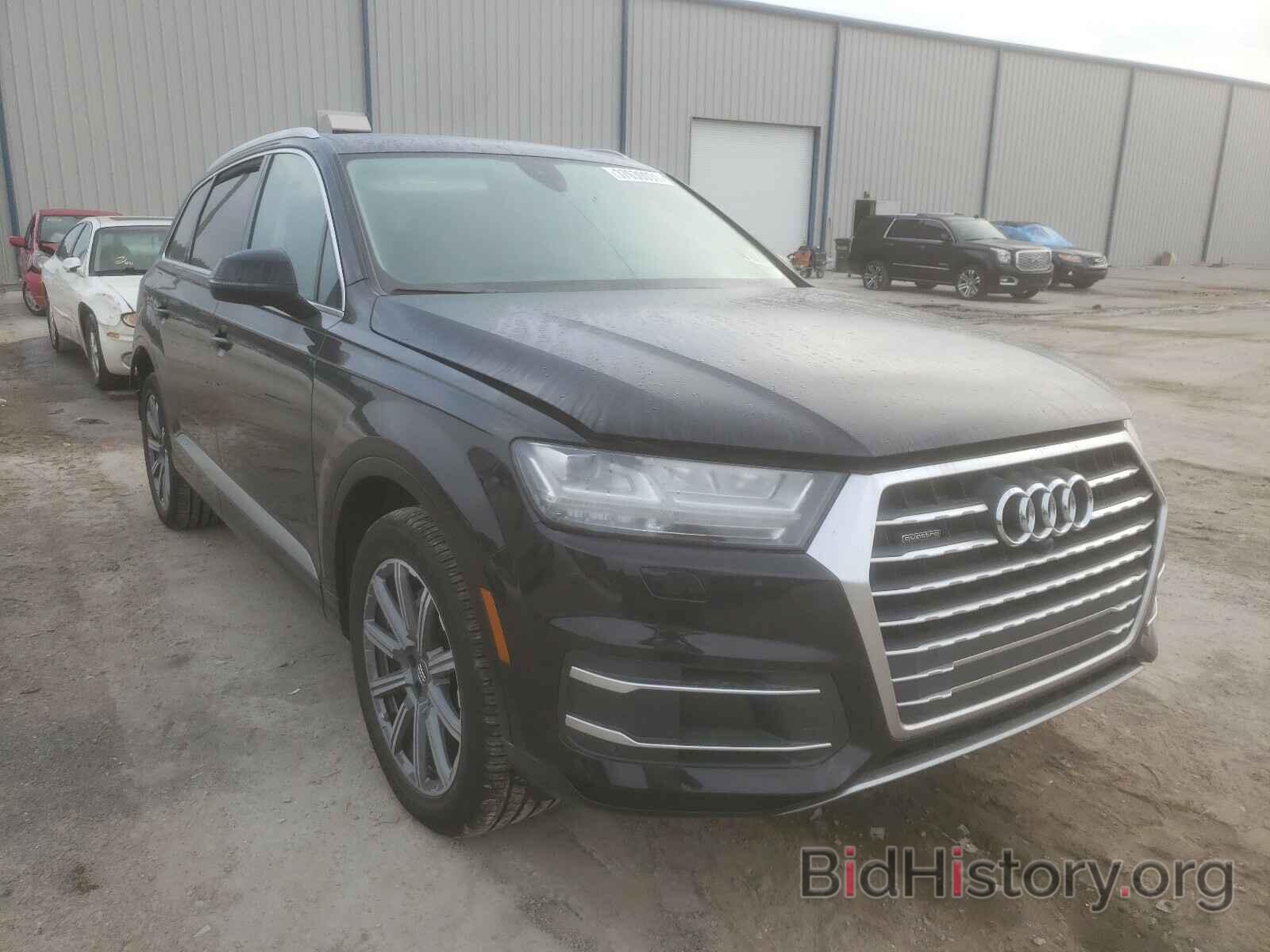 Photo WA1LHAF70KD019489 - AUDI Q7 2019