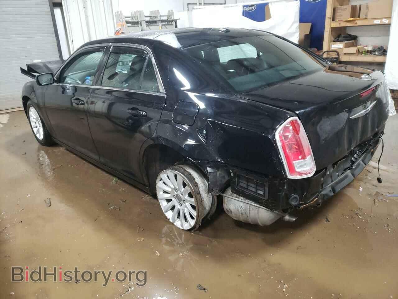 2014 CHRYSLER 300 - VIN: 2C3CCAAGXEH200672 - Фото 2