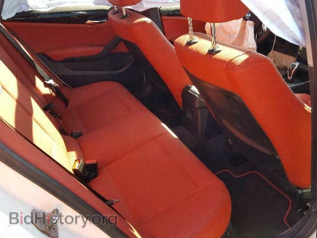 2015 BMW X1 - VIN: WBAVL1C5XFVY37745 - Фото 6