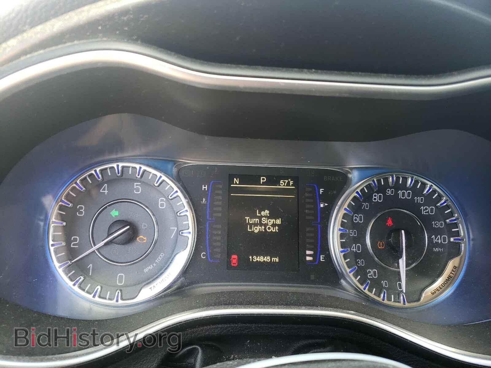 2015 CHRYSLER 200 - VIN: 1C3CCCAB5FN620932 - Фото 8