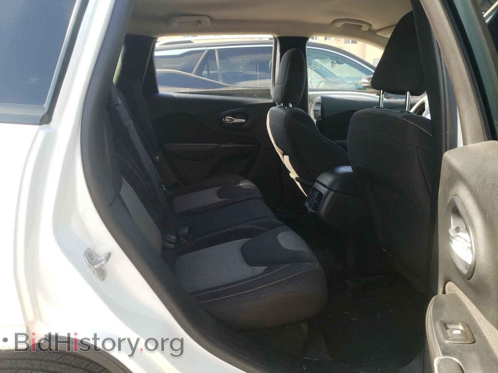 2016 JEEP CHEROKEE - VIN: 1C4PJLAB7GW319920 - Фото 6