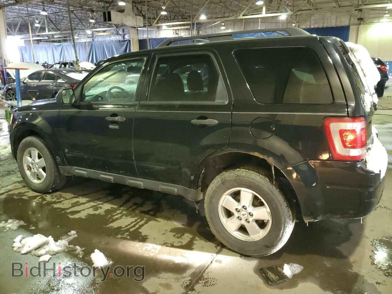 2011 FORD ESCAPE - VIN: 1FMCU0D73BKC49825 - Фото 2