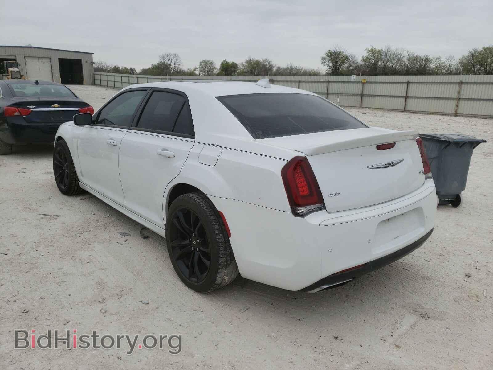 2017 CHRYSLER 300 - VIN: 2C3CCAGG7HH530295 - Фото 3