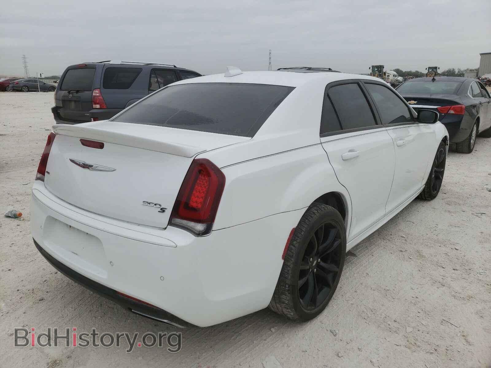 2017 CHRYSLER 300 - VIN: 2C3CCAGG7HH530295 - Фото 4