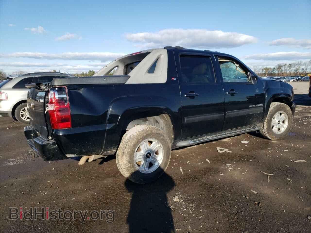 2011 CHEVROLET AVALANCHE - VIN: 3GNTKFE36BG278744 - Фото 3