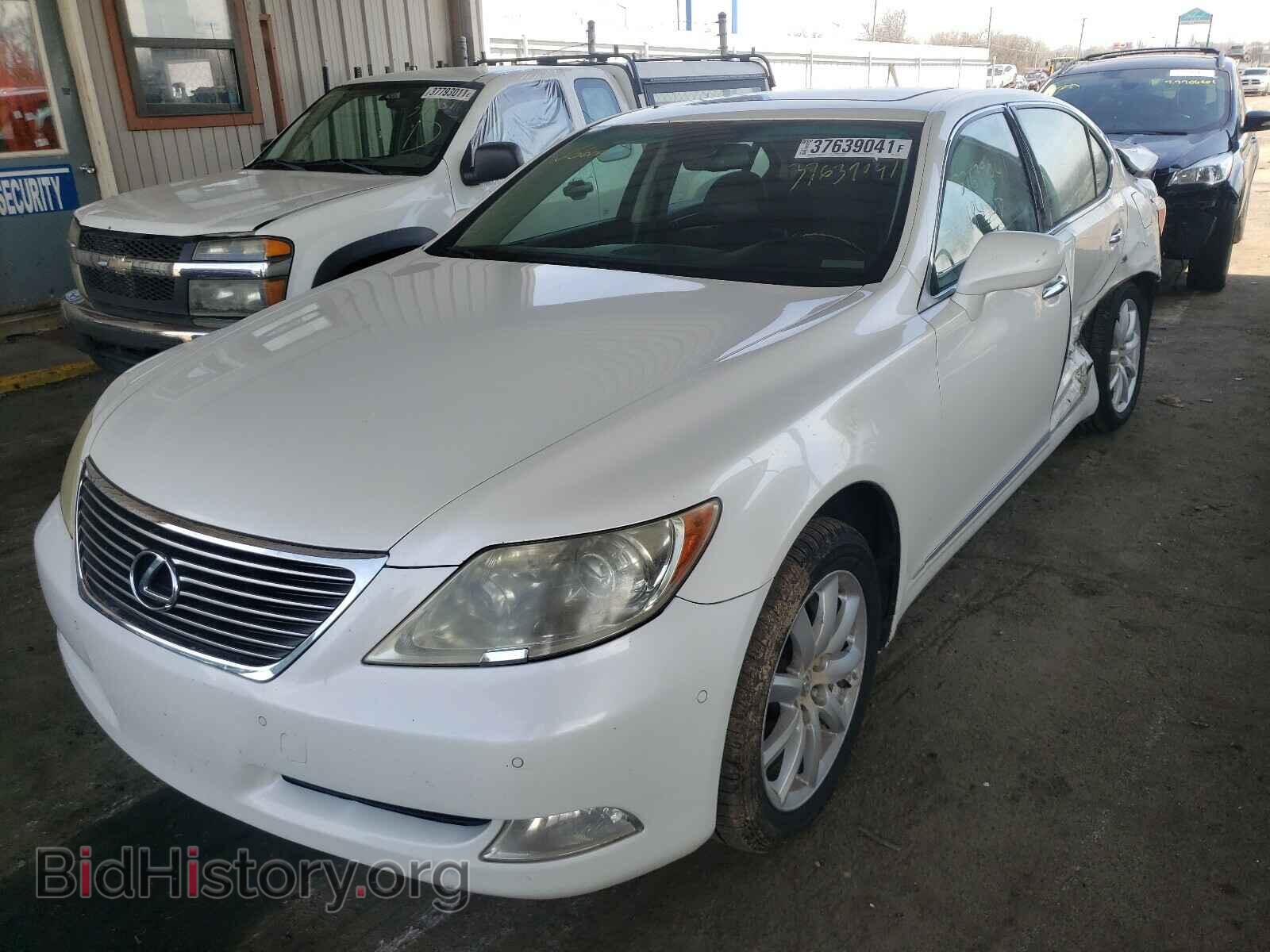 2008 LEXUS LS460 - VIN: JTHGL46F885032829 - Фото 2