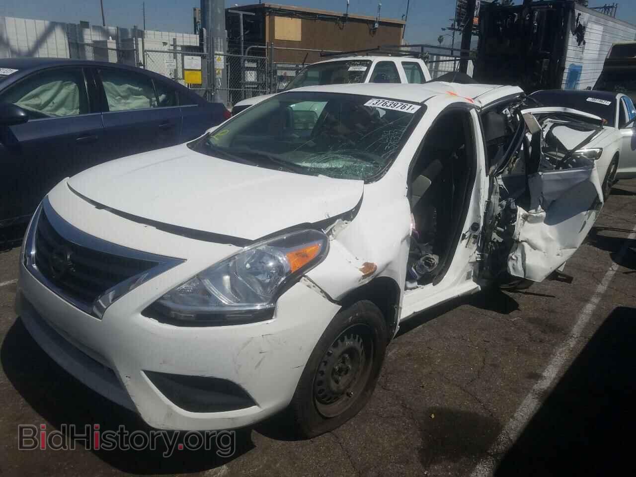 2016 NISSAN VERSA - VIN: 3N1CN7AP0GL852495 - Фото 2