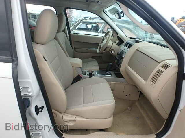 2011 FORD ESCAPE - VIN: 1FMCU9DG6BKC64131 - Фото 5
