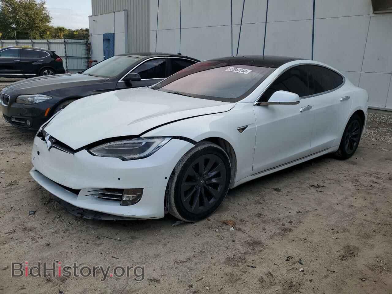 Фотография 5YJSA1E22JF295465 - TESLA MODEL S 2018