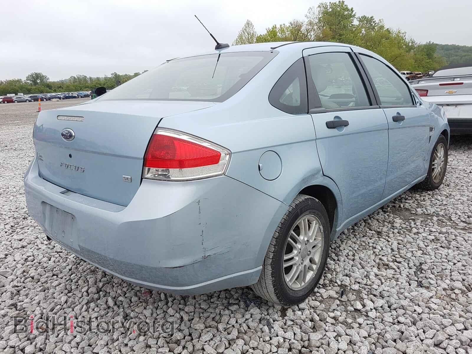 2008 FORD FOCUS - VIN: 1FAHP35N18W182519 - Фото 4