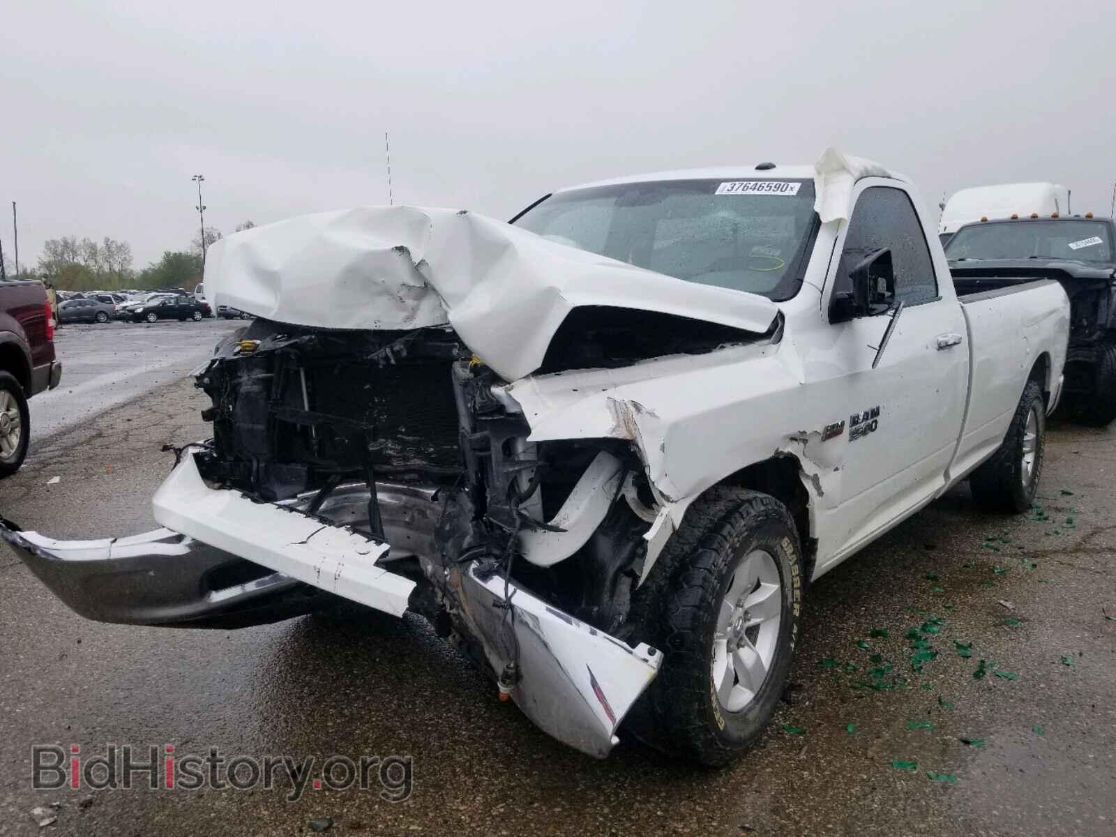 2014 RAM 1500 - VIN: 3C6JR7ET0EG186798 - Фото 2