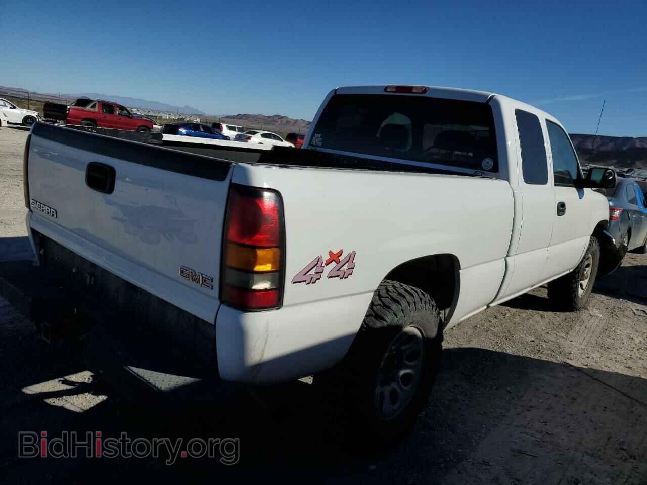 2005 GMC SIERRA - VIN: 1GTEK19B95E120044 - Фото 3