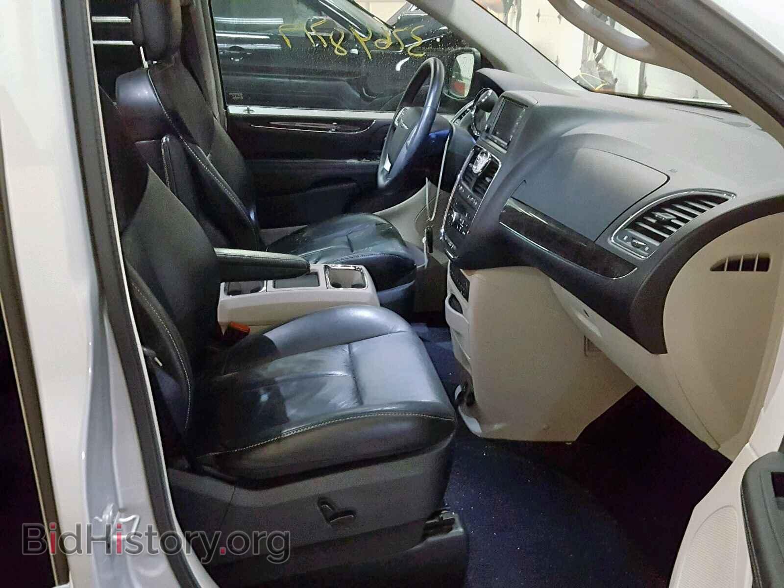 2011 CHRYSLER TOWN & COU - VIN: 2A4RR6DG5BR610079 - Фото 5