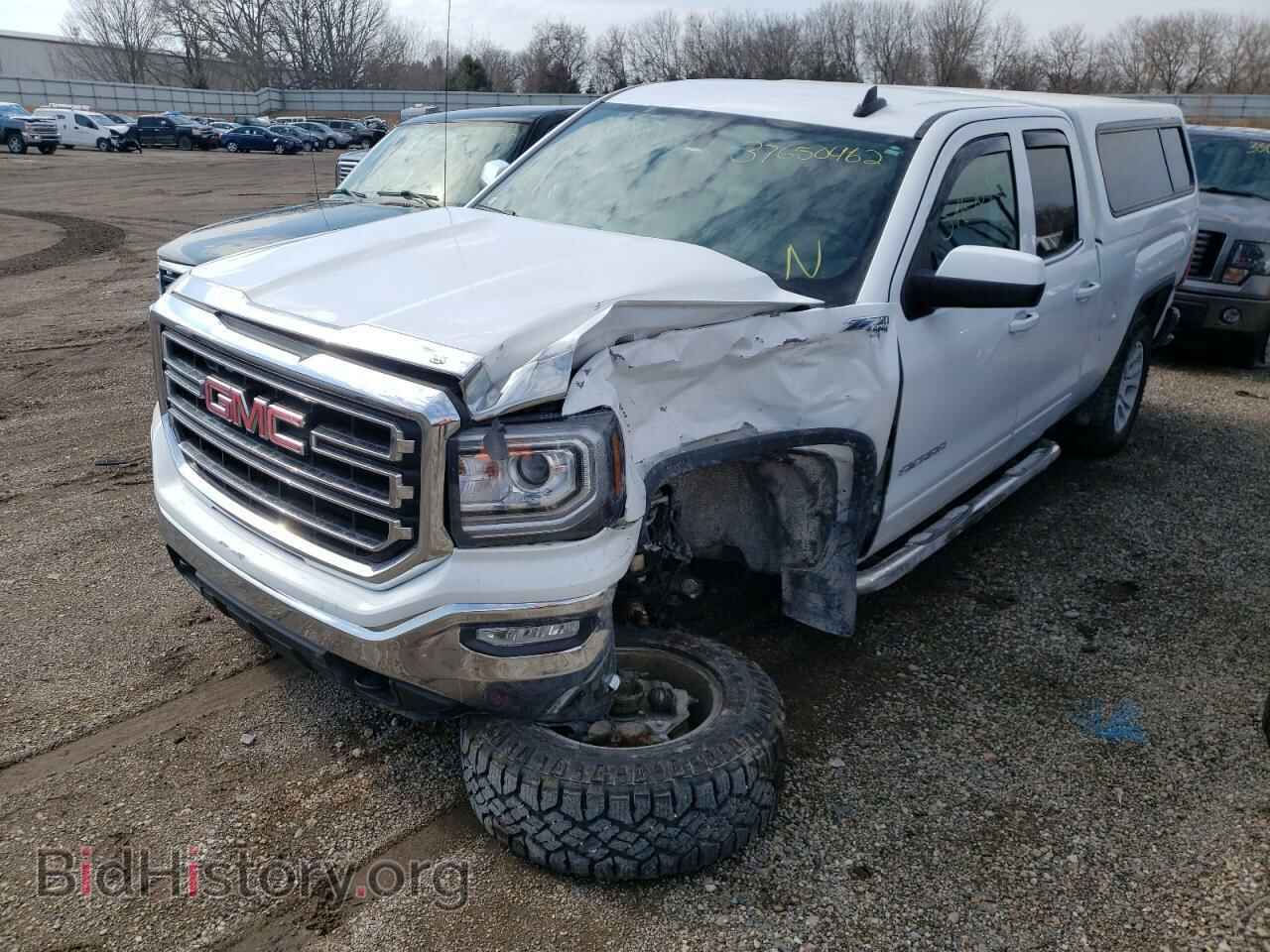 2017 GMC SIERRA - VIN: 1GTV2MEC8HZ122140 - Фото 2